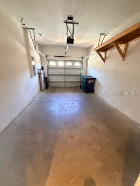 合同活跃: $2,100 (3 贝兹, 2 浴室, 1472 平方英尺)