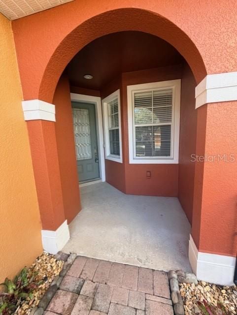 合同活跃: $2,100 (3 贝兹, 2 浴室, 1472 平方英尺)