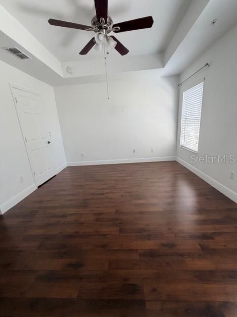 合同活跃: $2,100 (3 贝兹, 2 浴室, 1472 平方英尺)