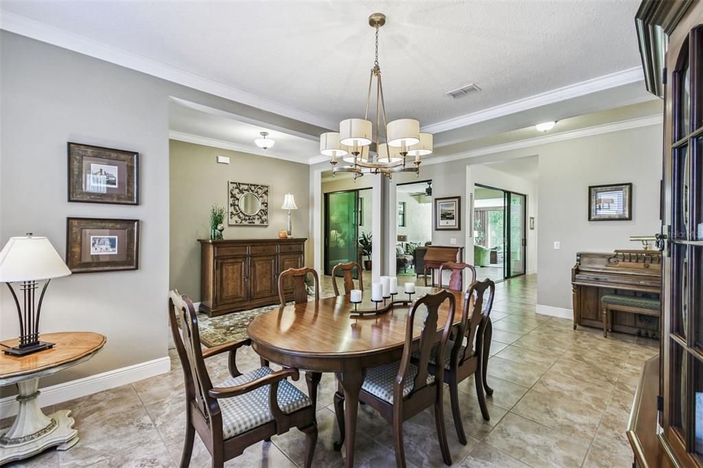 For Sale: $474,000 (2 beds, 2 baths, 2956 Square Feet)