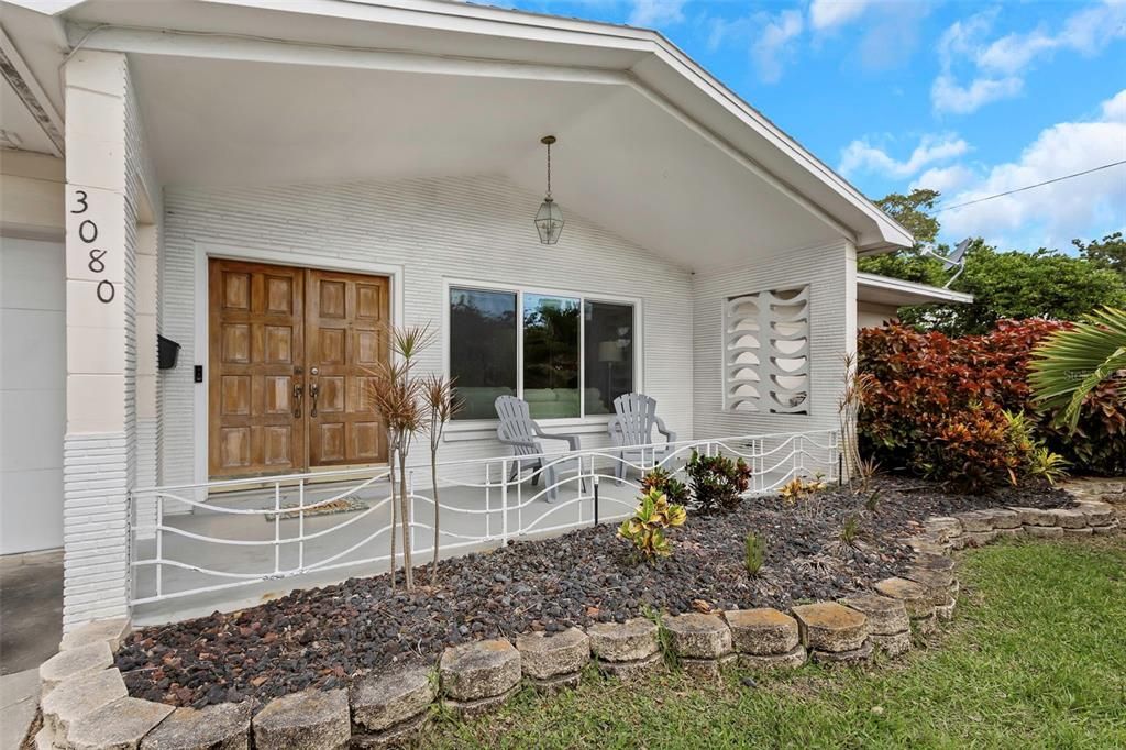 Vendido Recientemente: $437,000 (2 camas, 2 baños, 1264 Pies cuadrados)