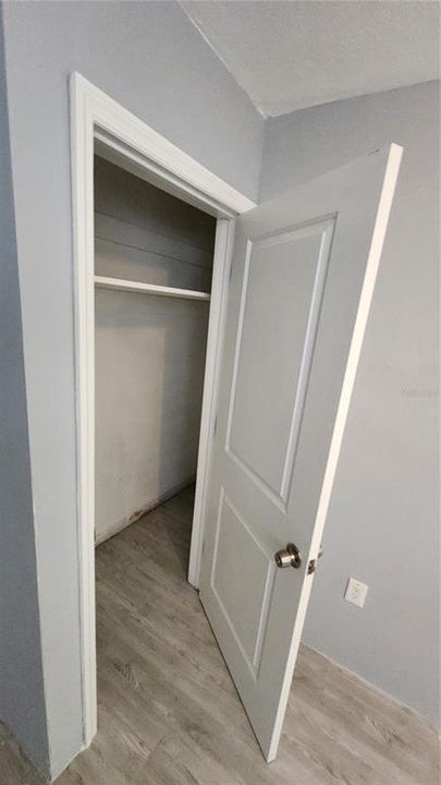 For Sale: $445,000 (5 beds, 0 baths, 2287 Square Feet)