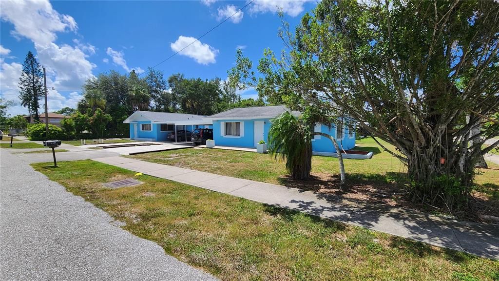 For Sale: $445,000 (5 beds, 0 baths, 2287 Square Feet)