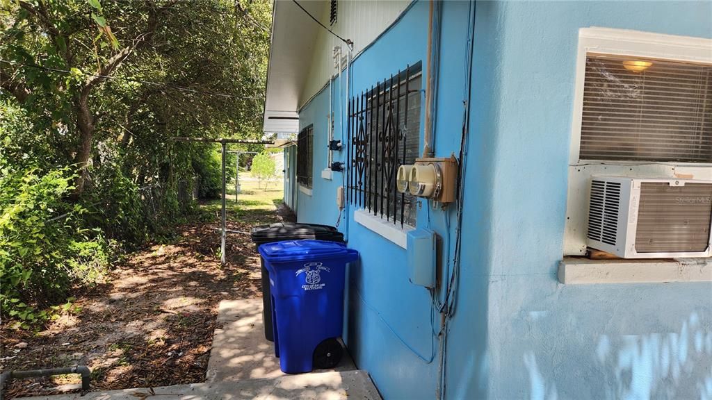 For Sale: $445,000 (5 beds, 0 baths, 2287 Square Feet)