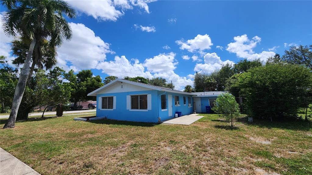 For Sale: $445,000 (5 beds, 0 baths, 2287 Square Feet)