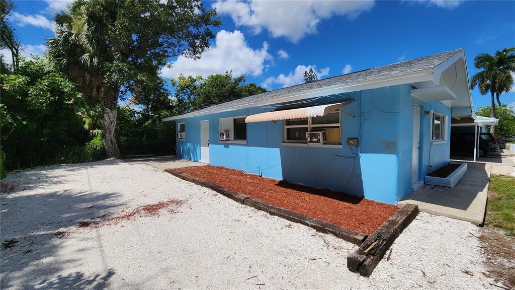 For Sale: $445,000 (5 beds, 0 baths, 2287 Square Feet)