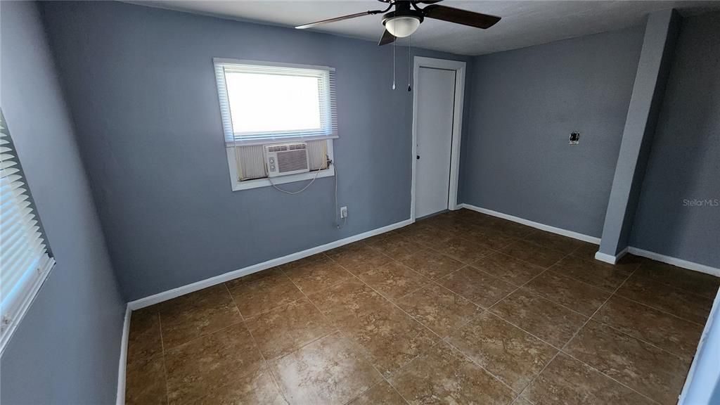 For Sale: $445,000 (5 beds, 0 baths, 2287 Square Feet)