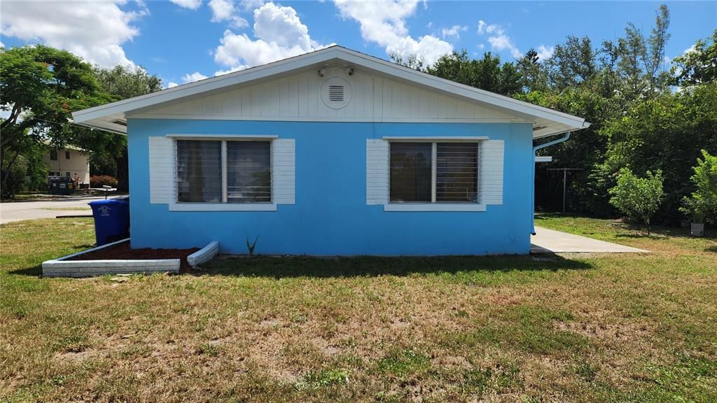 For Sale: $445,000 (5 beds, 0 baths, 2287 Square Feet)