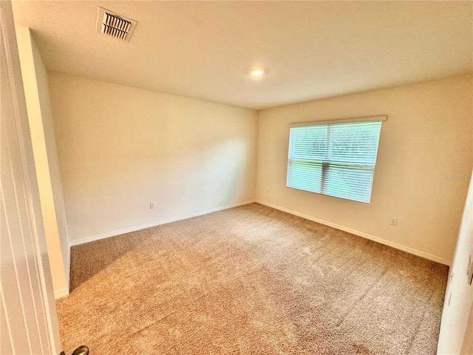 For Rent: $1,900 (3 beds, 2 baths, 1603 Square Feet)