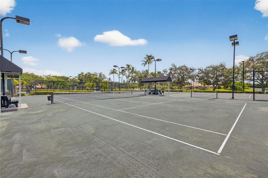 For Sale: $695,000 (3 beds, 2 baths, 1983 Square Feet)