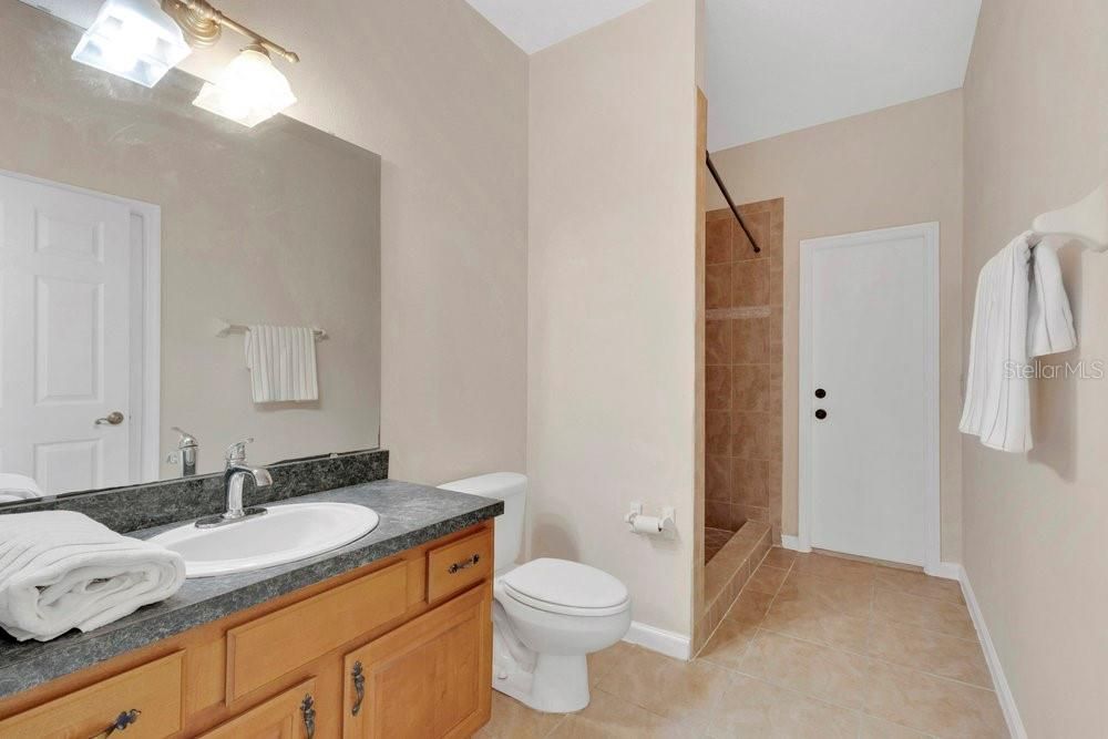 待售: $764,900 (5 贝兹, 3 浴室, 3739 平方英尺)