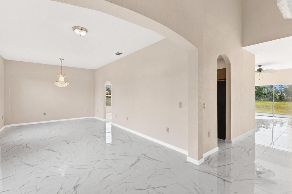 待售: $764,900 (5 贝兹, 3 浴室, 3739 平方英尺)