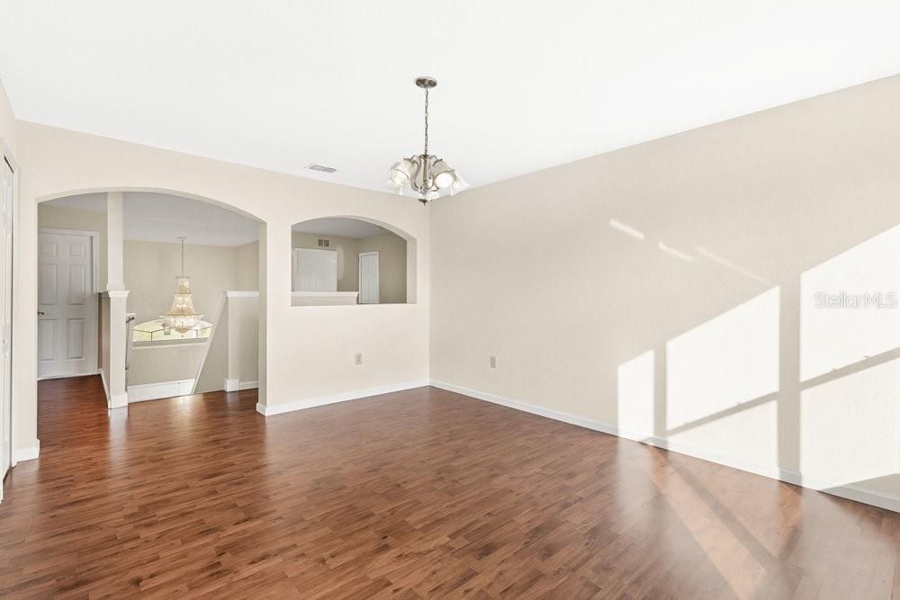 待售: $764,900 (5 贝兹, 3 浴室, 3739 平方英尺)