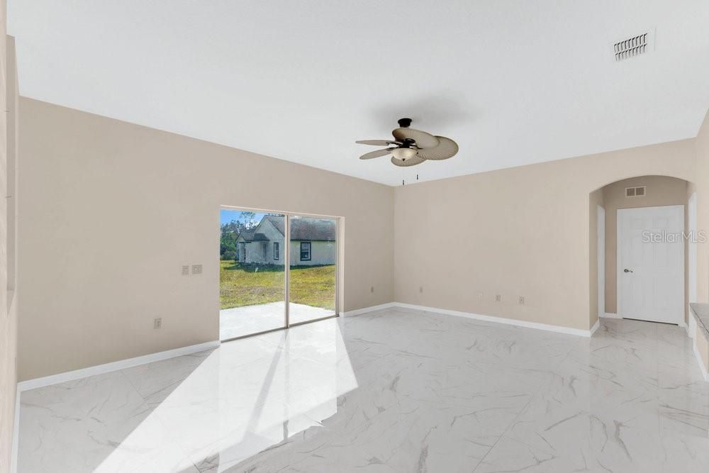 待售: $764,900 (5 贝兹, 3 浴室, 3739 平方英尺)