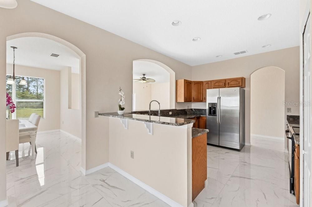 待售: $764,900 (5 贝兹, 3 浴室, 3739 平方英尺)