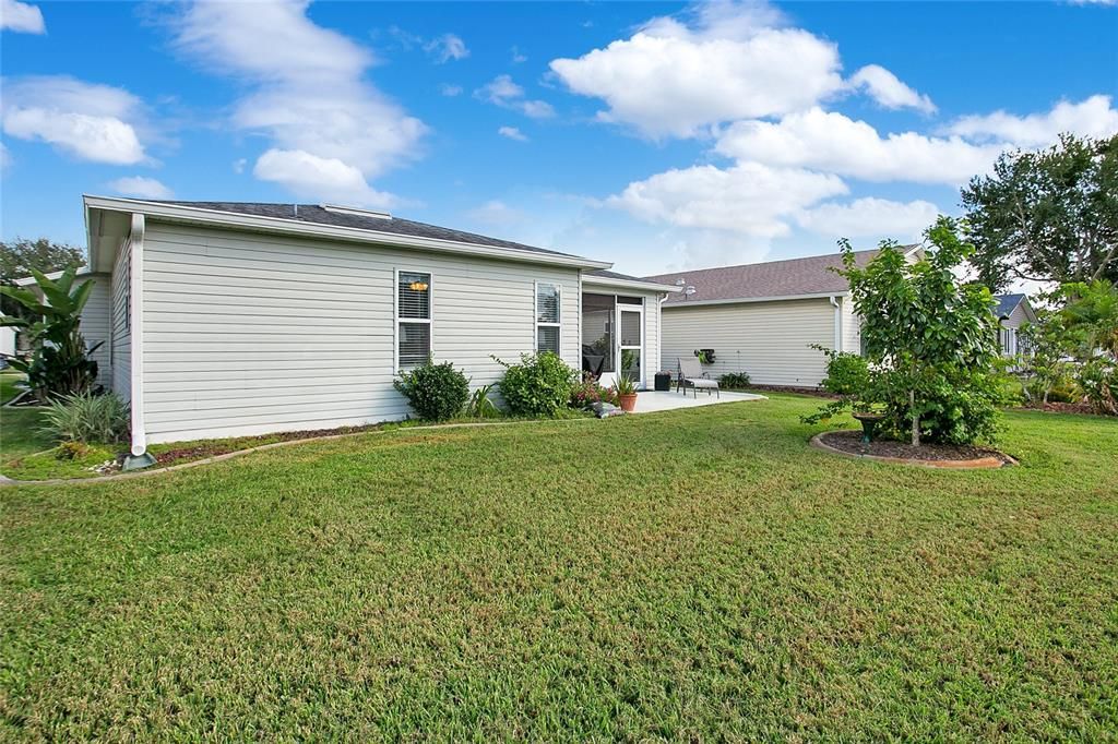 Active With Contract: $235,000 (2 beds, 2 baths, 1176 Square Feet)