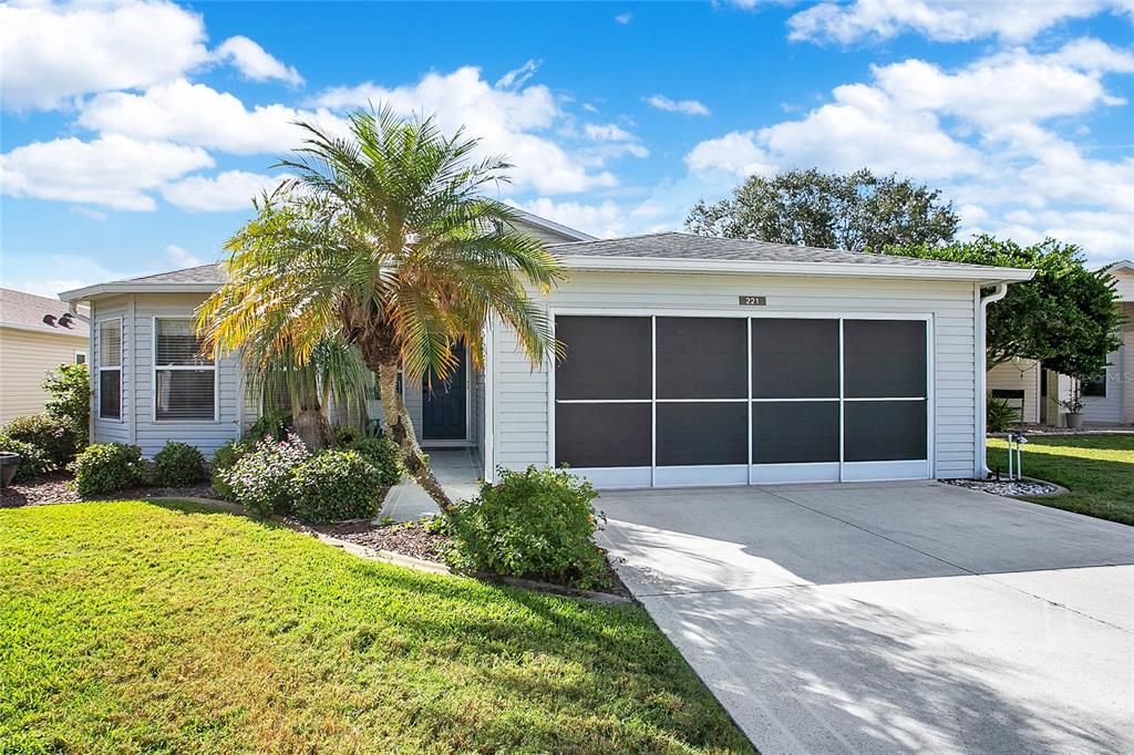 Active With Contract: $235,000 (2 beds, 2 baths, 1176 Square Feet)