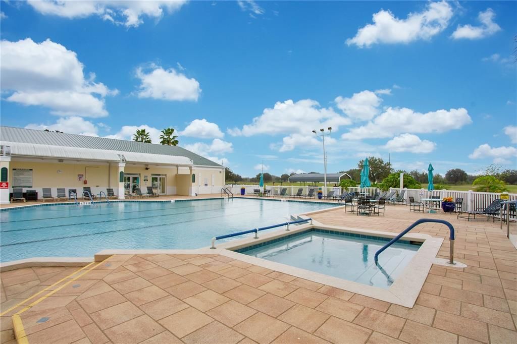 Active With Contract: $235,000 (2 beds, 2 baths, 1176 Square Feet)