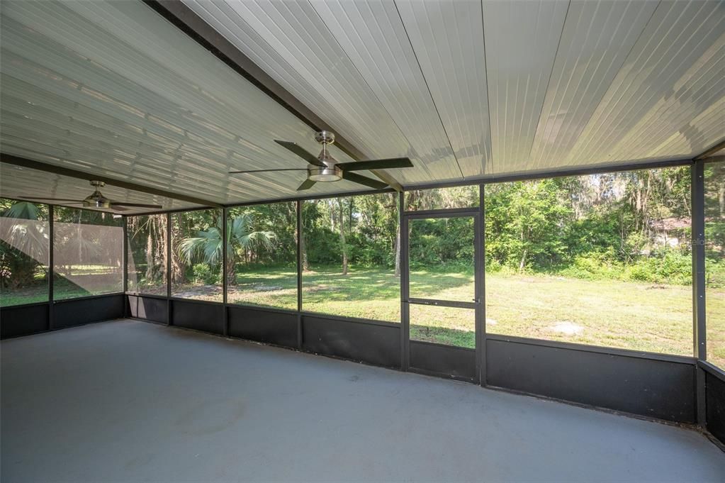 出租: $2,500 (3 贝兹, 2 浴室, 1300 平方英尺)