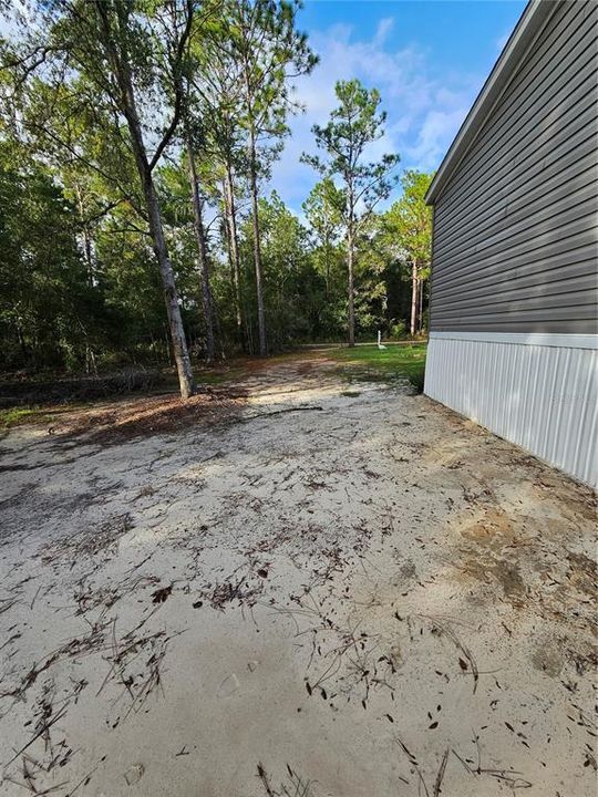 Activo con contrato: $198,999 (3 camas, 2 baños, 1352 Pies cuadrados)