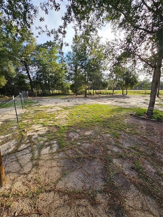 Activo con contrato: $198,999 (3 camas, 2 baños, 1352 Pies cuadrados)