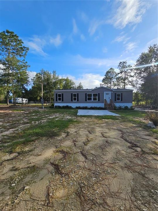 Activo con contrato: $198,999 (3 camas, 2 baños, 1352 Pies cuadrados)