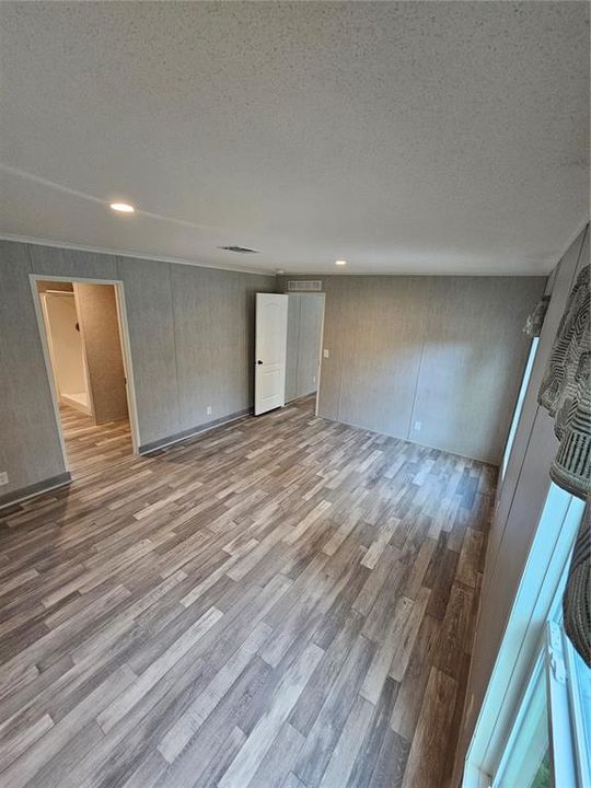 Activo con contrato: $198,999 (3 camas, 2 baños, 1352 Pies cuadrados)