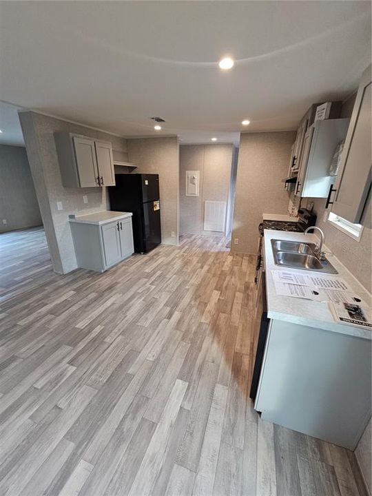 Activo con contrato: $198,999 (3 camas, 2 baños, 1352 Pies cuadrados)