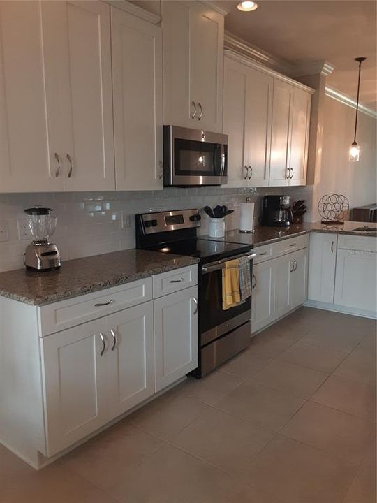 For Rent: $4,400 (2 beds, 2 baths, 1528 Square Feet)