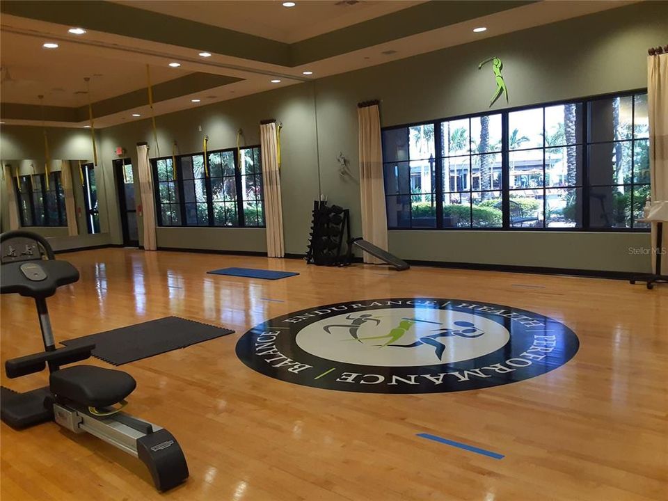 For Rent: $4,400 (2 beds, 2 baths, 1528 Square Feet)