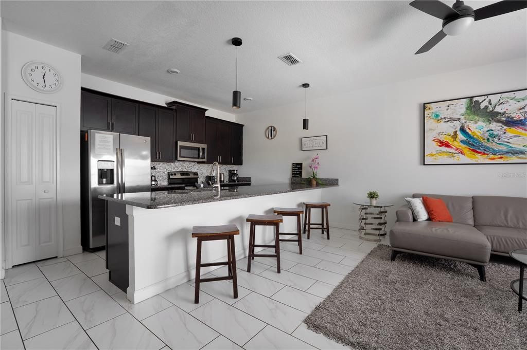 For Sale: $515,000 (4 beds, 3 baths, 1914 Square Feet)