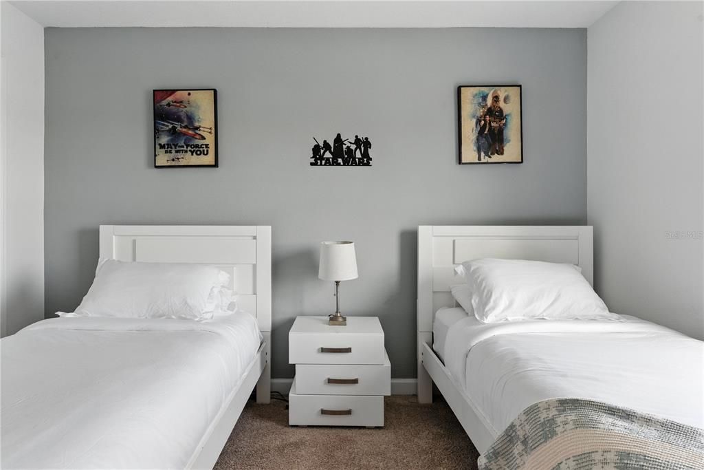 For Sale: $515,000 (4 beds, 3 baths, 1914 Square Feet)