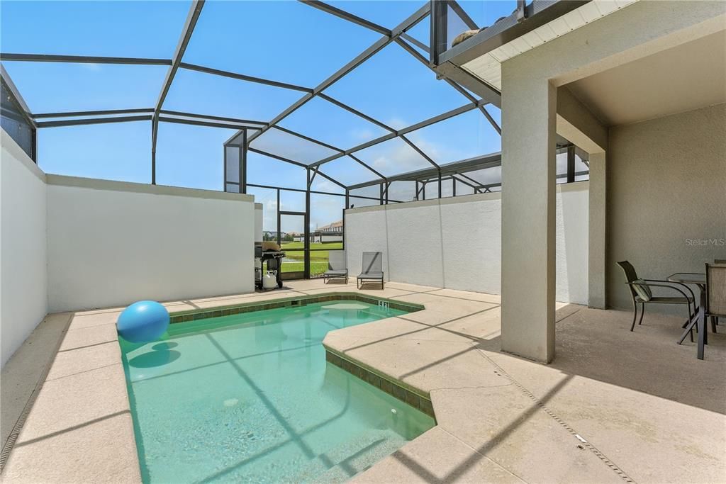 For Sale: $515,000 (4 beds, 3 baths, 1914 Square Feet)