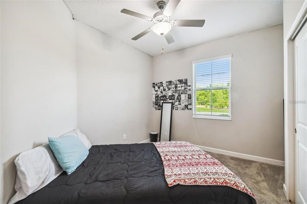 Activo con contrato: $2,700 (4 camas, 2 baños, 2098 Pies cuadrados)