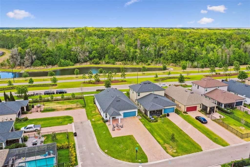 Activo con contrato: $2,700 (4 camas, 2 baños, 2098 Pies cuadrados)