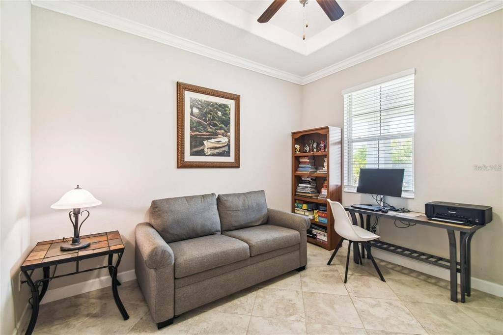 Activo con contrato: $2,700 (4 camas, 2 baños, 2098 Pies cuadrados)