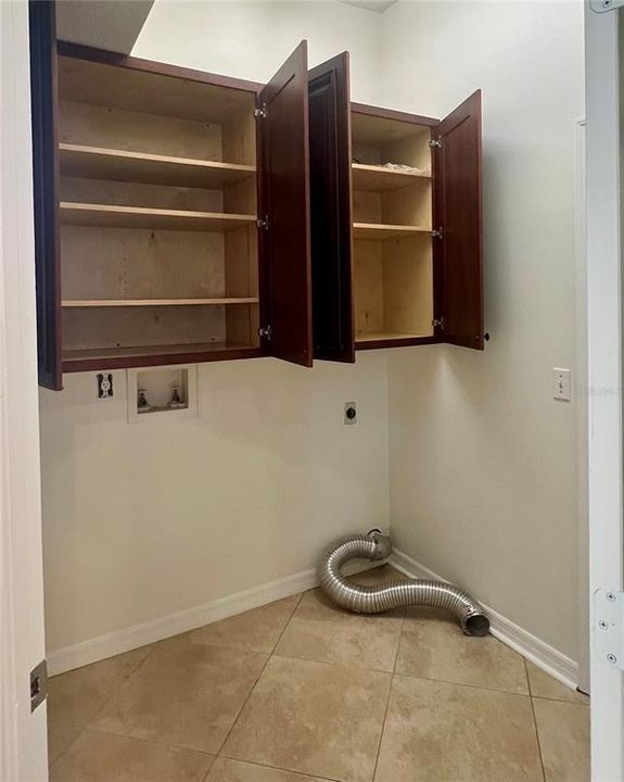 En Venta: $459,000 (4 camas, 2 baños, 1958 Pies cuadrados)