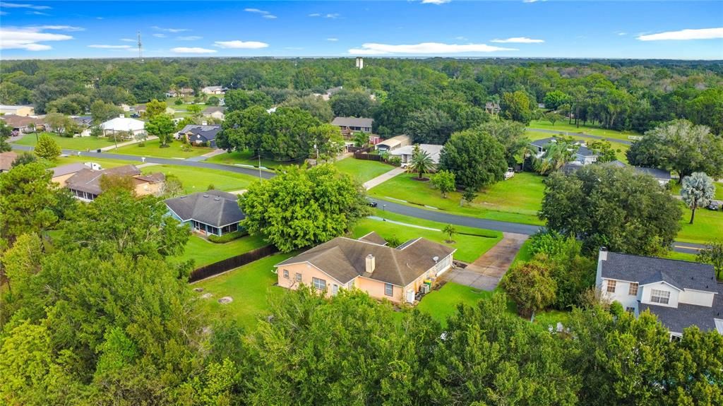 For Sale: $379,000 (3 beds, 2 baths, 1939 Square Feet)