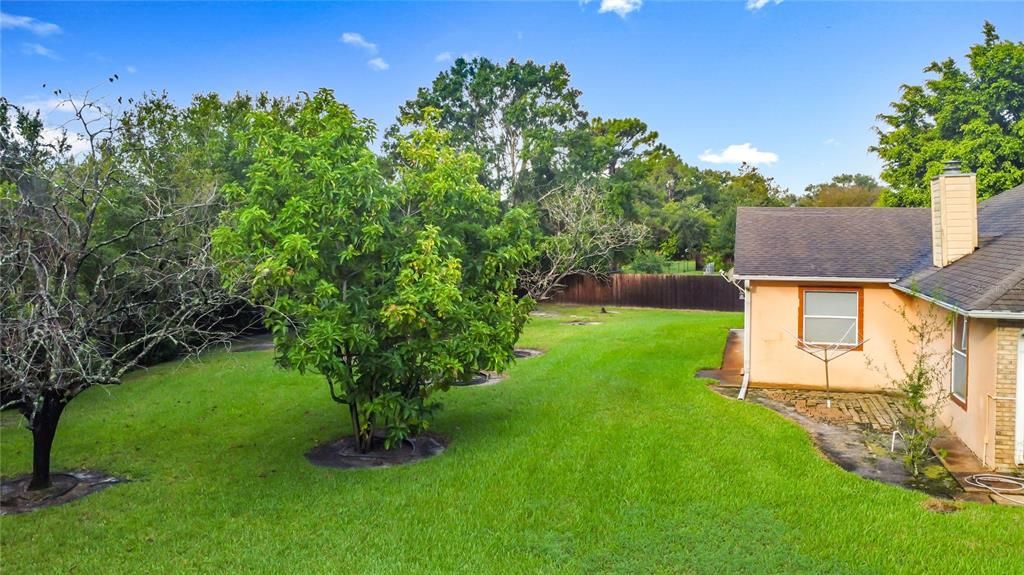 For Sale: $379,000 (3 beds, 2 baths, 1939 Square Feet)