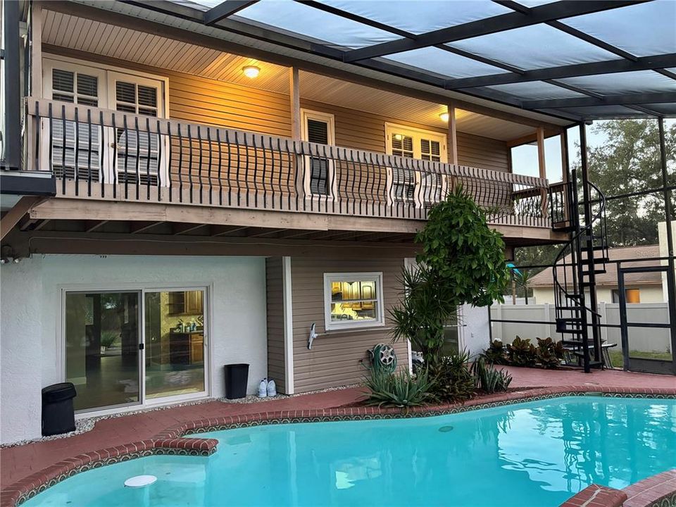 En Venta: $499,000 (4 camas, 2 baños, 2436 Pies cuadrados)