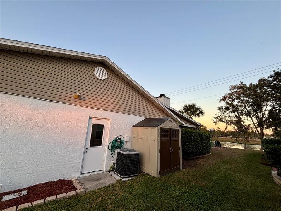 En Venta: $499,000 (4 camas, 2 baños, 2436 Pies cuadrados)