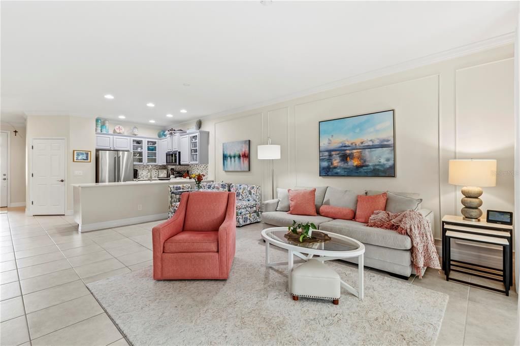 Под контрактом: $244,900 (2 спален, 2 ванн, 1285 Квадратных фут)