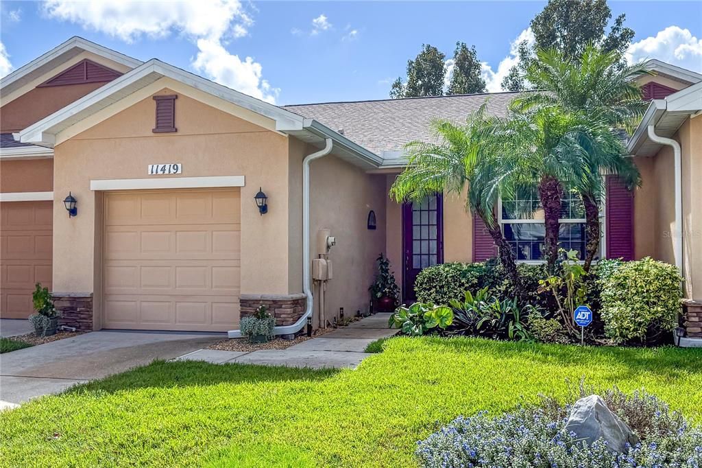 Под контрактом: $244,900 (2 спален, 2 ванн, 1285 Квадратных фут)