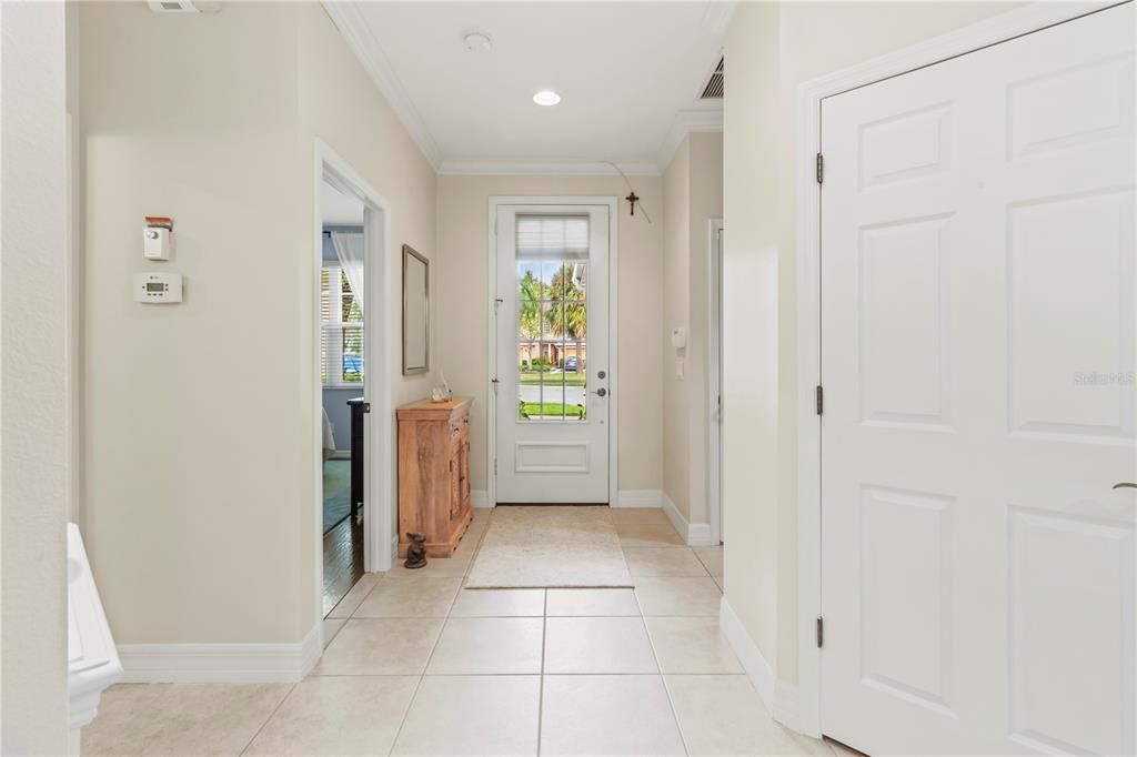 Под контрактом: $244,900 (2 спален, 2 ванн, 1285 Квадратных фут)