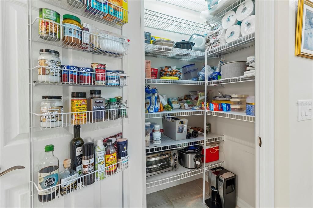 Под контрактом: $244,900 (2 спален, 2 ванн, 1285 Квадратных фут)