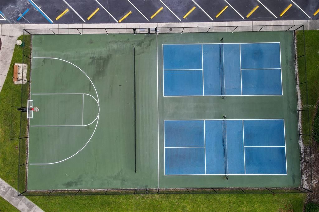 Под контрактом: $244,900 (2 спален, 2 ванн, 1285 Квадратных фут)