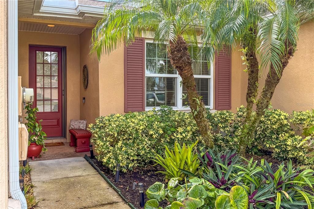 Под контрактом: $244,900 (2 спален, 2 ванн, 1285 Квадратных фут)