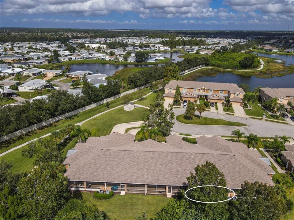 Под контрактом: $244,900 (2 спален, 2 ванн, 1285 Квадратных фут)