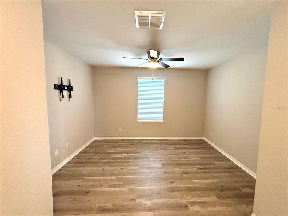 待售: $595,000 (4 贝兹, 3 浴室, 2615 平方英尺)