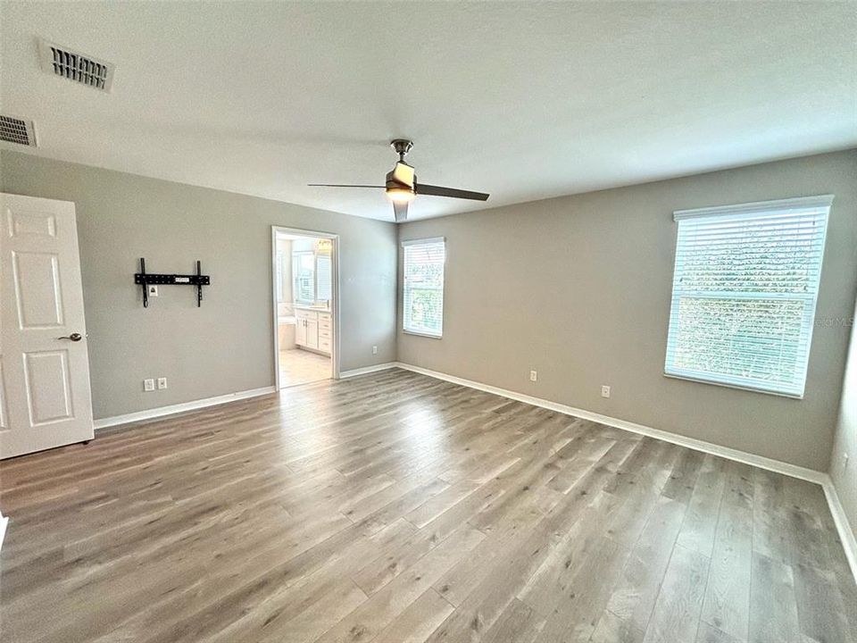 待售: $595,000 (4 贝兹, 3 浴室, 2615 平方英尺)